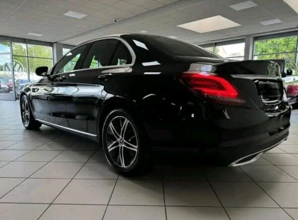 Mercedes-Benz C 220 d LEDER DISTR TOTW KAMERA / 194 CH / 2021 / Automatic / Diesel / 57 900 km (certified) - Image 3