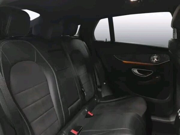 Mercedes Benz GLC 250D - Image 37