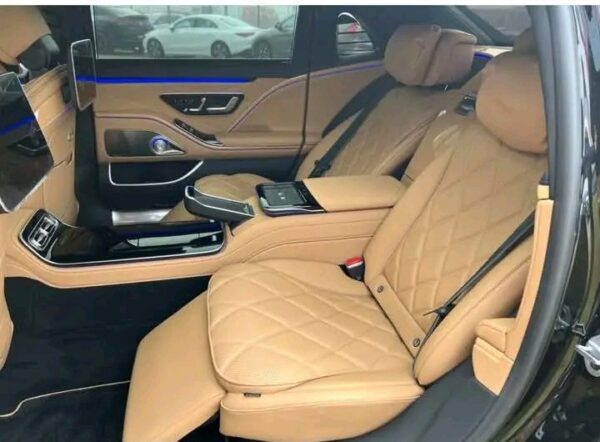 Maybach S 680 MERCEDES 4MATIC – Image 5