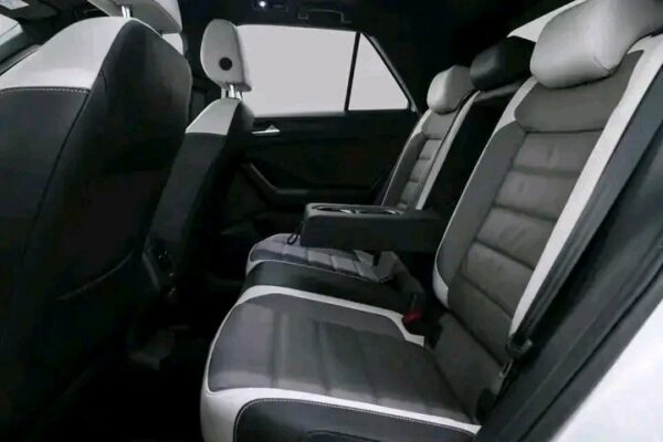 Volkswagen - Image 22