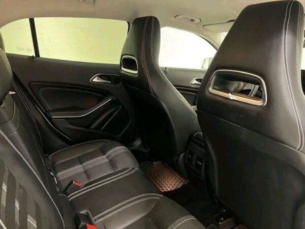 Mercedes - Image 16