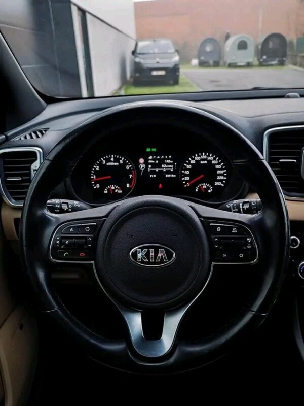 Kia Sportage – Image 10