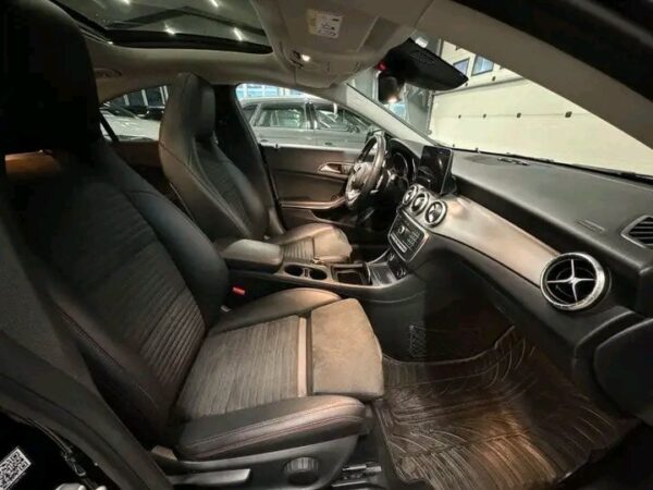 MERCEDES BENZ CLA - Image 5