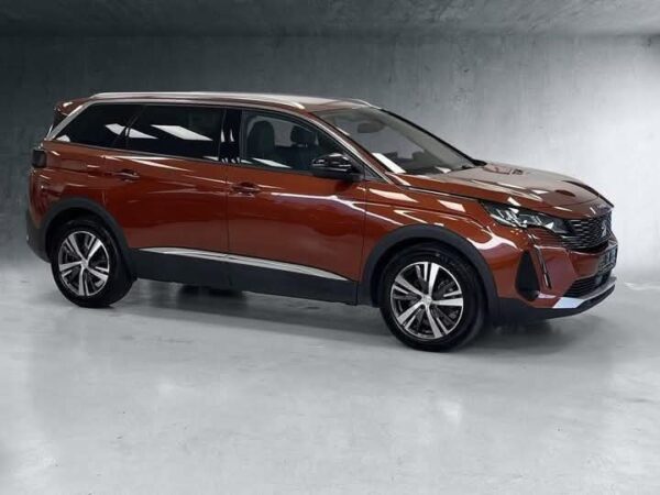 PEUGEOT 5008 - Image 11