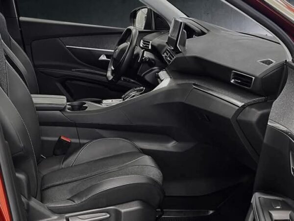PEUGEOT 5008 - Image 15