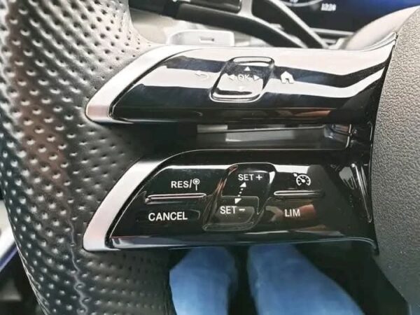 Mercedes-Benz C-Class 2.0 – Image 18