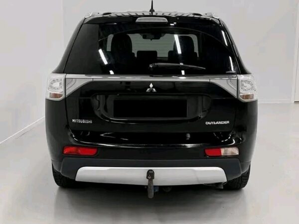 Mitsubishi Outlander 2.2D - Image 14