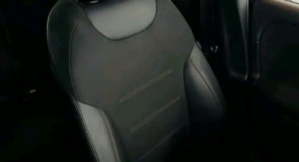 MERCEDES BENZ GLA - Image 17