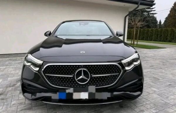 Mercedes-Benz E-Class 300