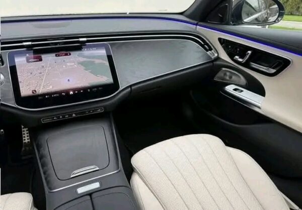 Mercedes-Benz E-Class 300 - Image 6