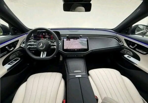 Mercedes-Benz E-Class 300 - Image 23