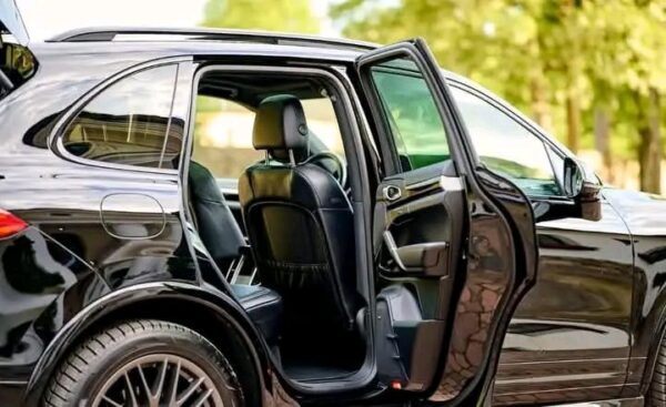 Porsche Cayenne – Image 7