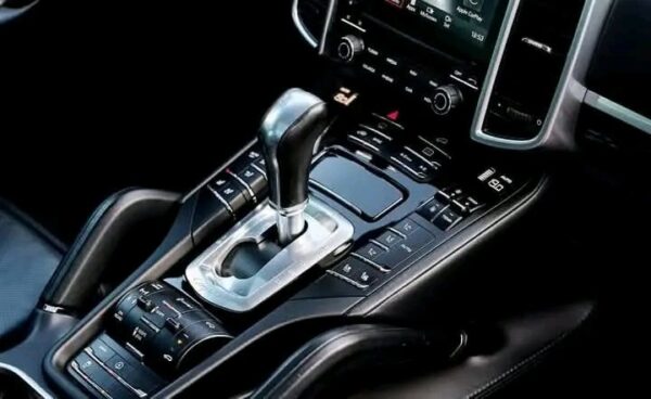 Porsche Cayenne – Image 8