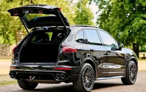 Porsche Cayenne – Image 17