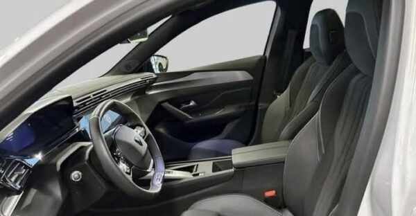 Peugeot E-308 – Image 18