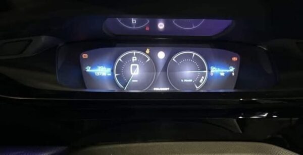 Peugeot E-308 – Image 7
