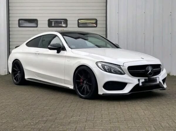 Mercedes-Benz Coupe C 200 - Image 2
