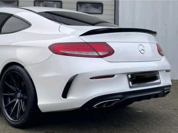Mercedes-Benz Coupe C 200 - Image 17