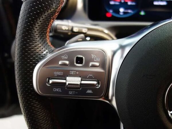 Mercedes-Benz CLA - Image 48