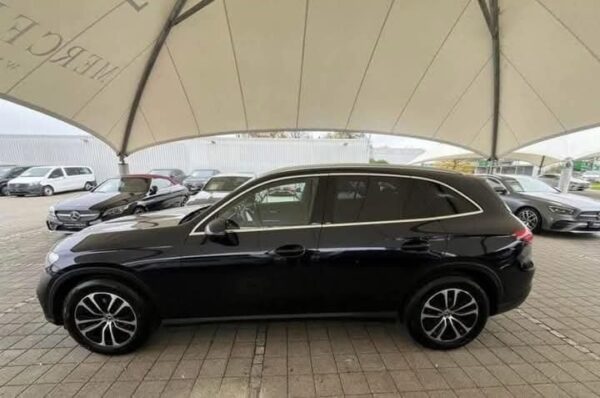 Mercedes-Benz GLC 200 - Image 13