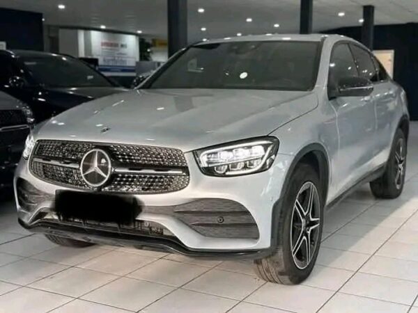 Mercedes-Benz GLC 300 and AMG Line