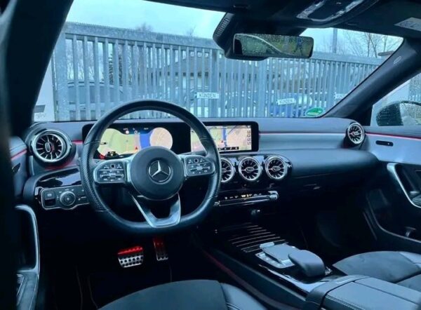 Mercedes-Benz CLA 200 Edition 2020 AMG Line - Image 11