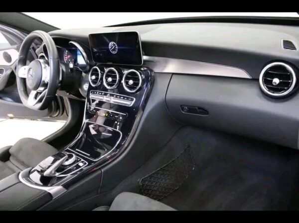 Mercedes-Benz C 200 - Image 10
