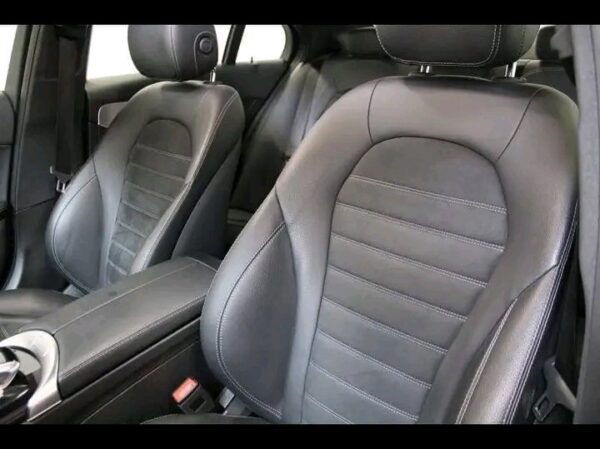 Mercedes-Benz C 200 - Image 8