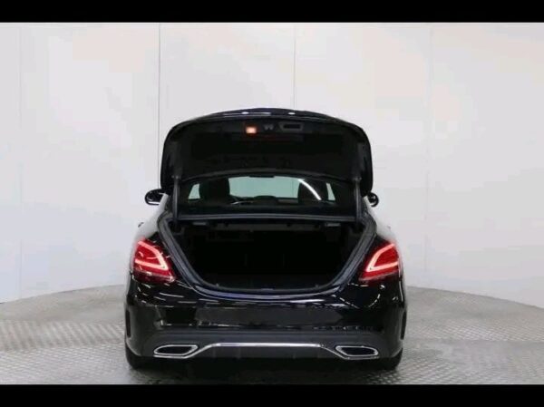 Mercedes-Benz C 200 - Image 14