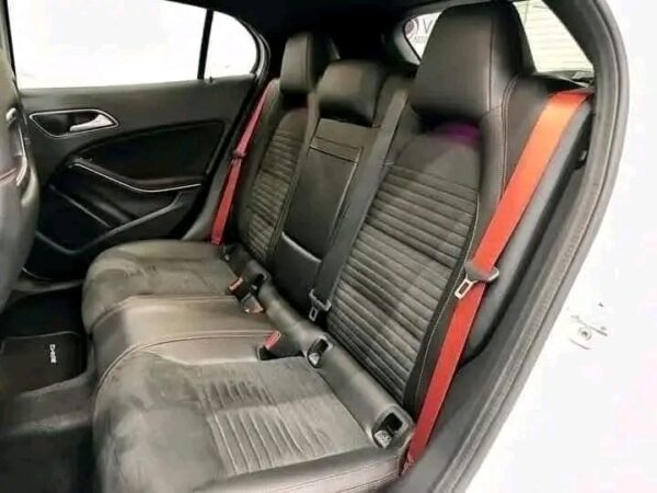 Mercedes Gla 45 Mercedes-AMG - Image 4