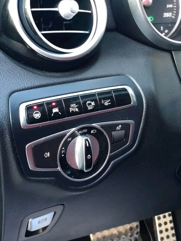 Mercedes-Benz GLC COUPE 220d - Image 10