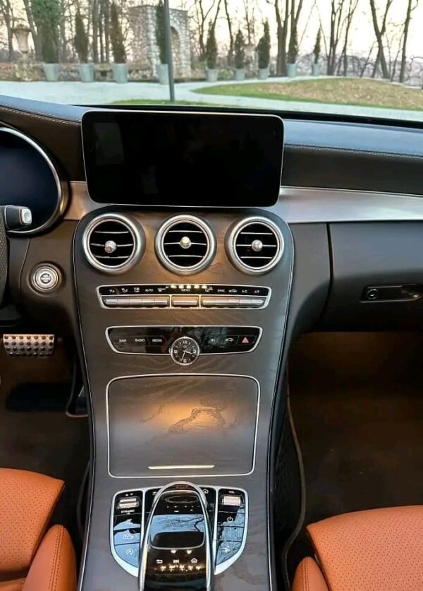 Mercedes-Benz C300 d 4MATIC - Image 7