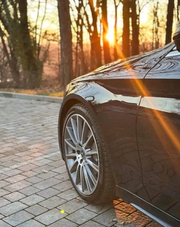 Mercedes-Benz C300 d 4MATIC - Image 17
