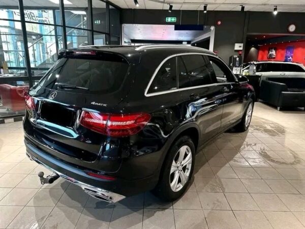 Mercedes-Benz GLC - Image 25