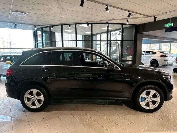 Mercedes-Benz GLC - Image 26