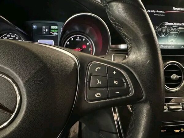 Mercedes-Benz GLC - Image 12
