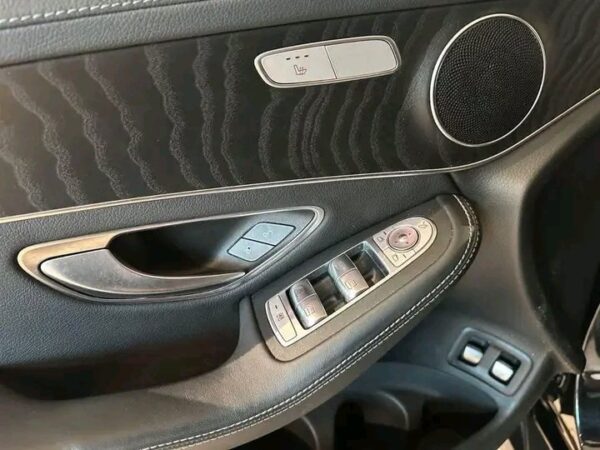 Mercedes-Benz GLC - Image 18