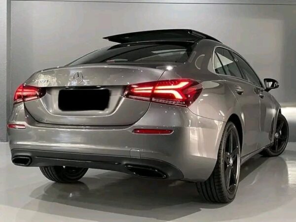MERCEDES-BENZ AVANCE DE 200 BERLINE - Image 9
