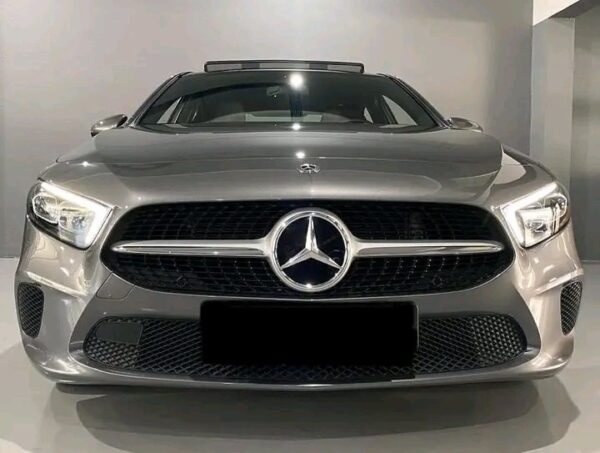 MERCEDES-BENZ AVANCE DE 200 BERLINE