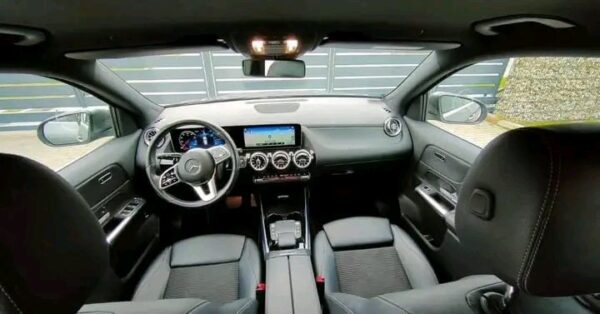 Mercedes-Benz GLA 2.0 - Image 20