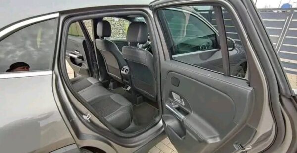 Mercedes-Benz GLA 2.0 - Image 26