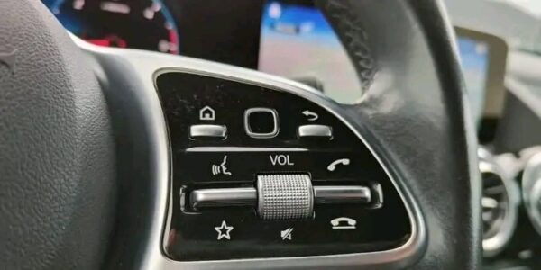 Mercedes-Benz GLA 2.0 - Image 21