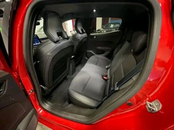 Renault Clio 1.6 – Image 9