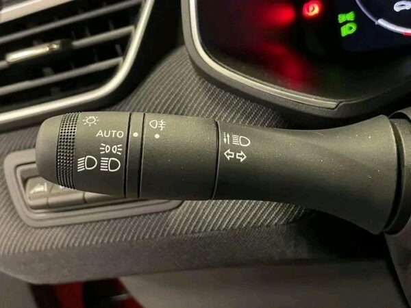 Renault Clio 1.6 – Image 8