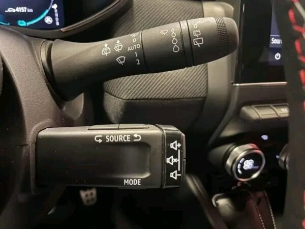 Renault Clio 1.6 – Image 23
