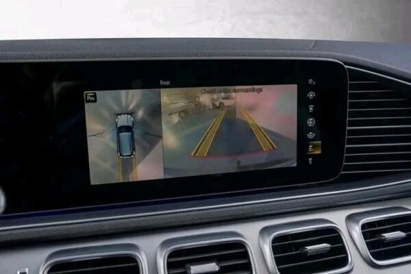 Mercedes-Benz GLE 350 4MATIC - Image 11