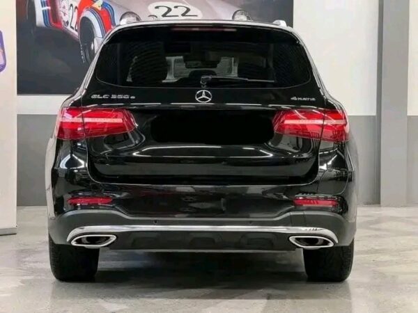 Mercedes-Benz GLC 350e - Image 31