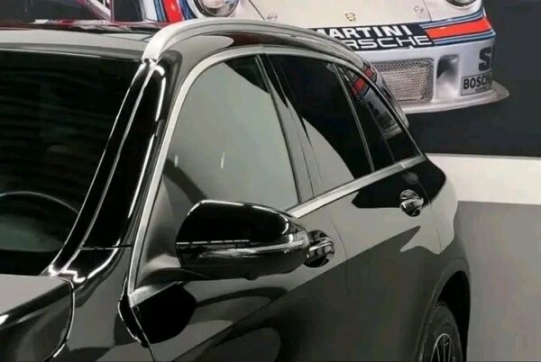Mercedes-Benz GLC 350e - Image 9