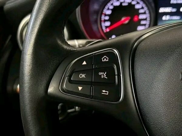 Mercedes-Benz GLC 350e - Image 17