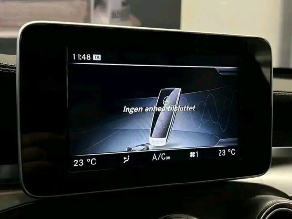 Mercedes-Benz GLC 350e - Image 16